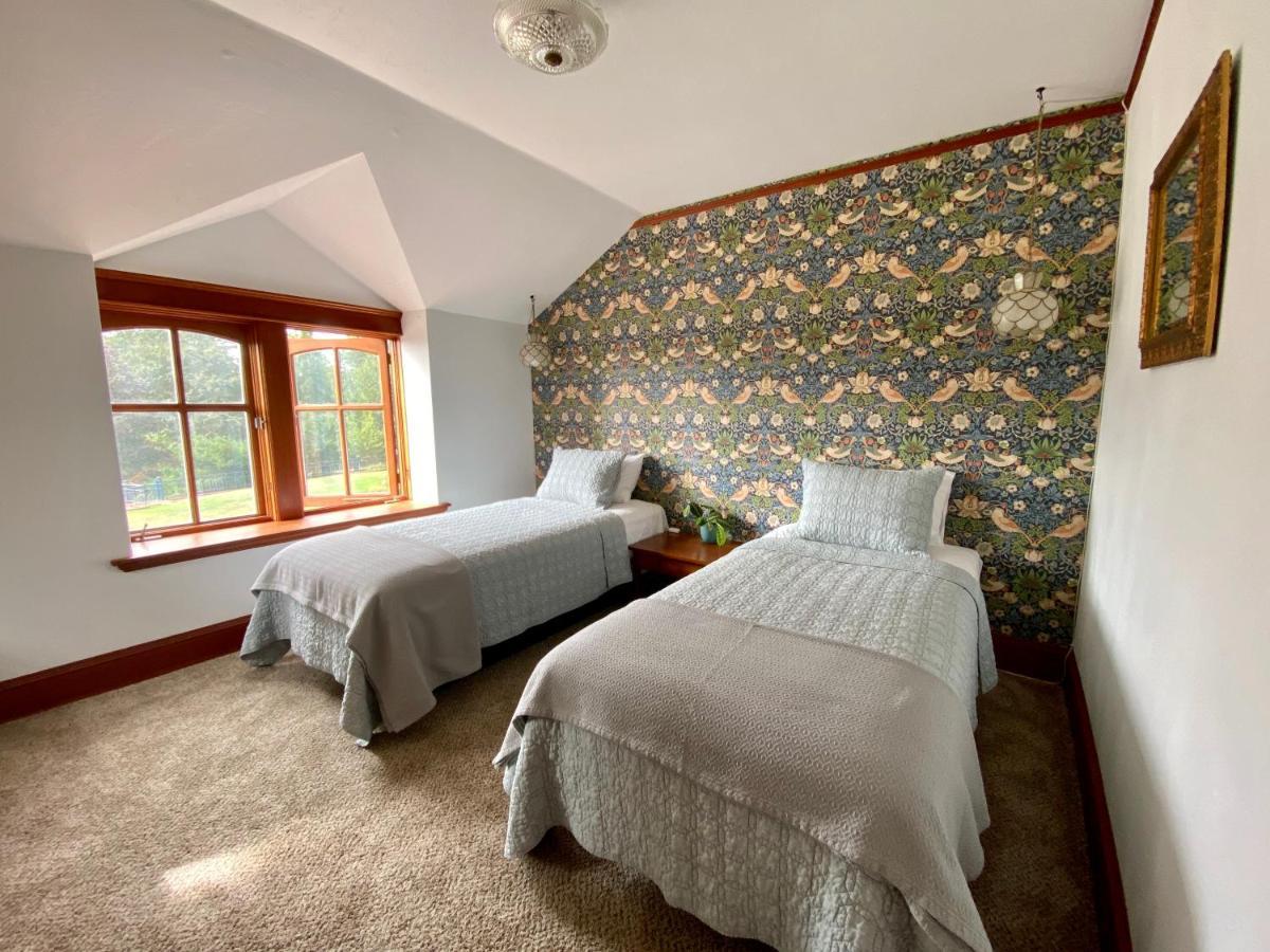 Mount Tom House Bed & Breakfast Harrisburg Ngoại thất bức ảnh